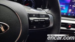 Kia K5 2021 года из Южной Кореи