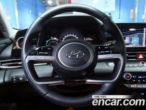 Hyundai AVANTE Modern 2021 года из Южной Кореи