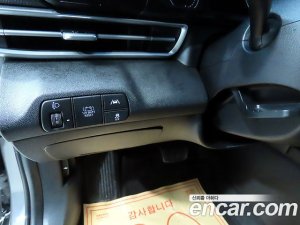 Hyundai AVANTE Modern 2021 года из Южной Кореи