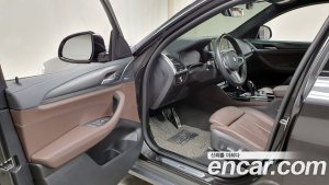 BMW X4 xDrive20i M Sport X 2021 года из Южной Кореи