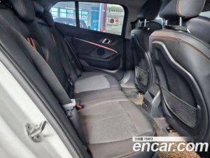 BMW 1-Series 118d Sport 2021 года из Южной Кореи
