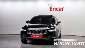 Volvo S90 T8 AWD Inscription 2021 года из Южной Кореи
