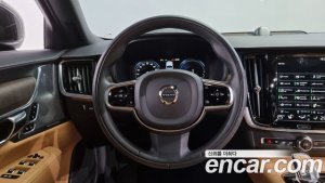 Volvo S90 T8 AWD Inscription 2021 года из Южной Кореи