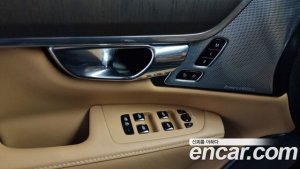 Volvo S90 T8 AWD Inscription 2021 года из Южной Кореи