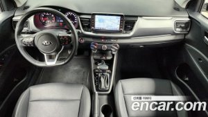 Kia Stonic 1.4 2020 года из Южной Кореи