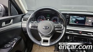Kia K5 2.0 2021 года из Южной Кореи
