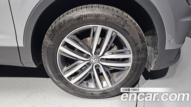 36775988_005.jpg Volkswagen Tiguan 2.0 TDI Prestige 2020 года из Южной Кореи
