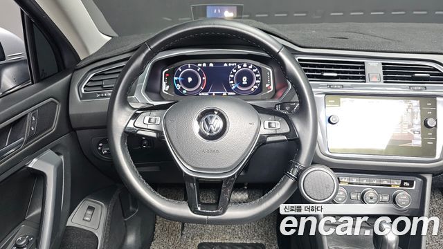 36775988_018.jpg Volkswagen Tiguan 2.0 TDI Prestige 2020 года из Южной Кореи