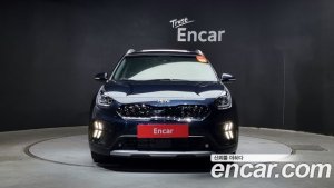 Kia Niro 1.6 HEV 2020 года из Южной Кореи