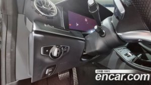 Mercedes-Benz E-Class E220d Coupe 2020 года из Южной Кореи