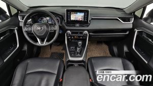 Toyota RAV4 2.5 2WD HYBRID 2021 года из Южной Кореи