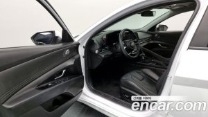 Hyundai AVANTE 1.6 2021 года из Южной Кореи