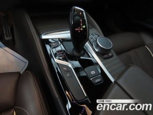 BMW 5-Series 520d M Sport Plus 2020 года из Южной Кореи