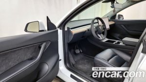 Tesla Model Y LONG RANGE 2021 года из Южной Кореи