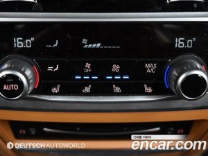 BMW 7-Series 740Li xDrive Design Pure Excellence 2020 года из Южной Кореи