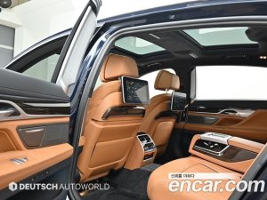 BMW 7-Series 740Li xDrive Design Pure Excellence 2020 года из Южной Кореи