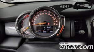 Mini Cooper DEFAULT 2020 года из Южной Кореи