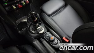 Mini Cooper DEFAULT 2020 года из Южной Кореи