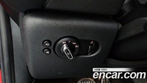 Mini Cooper DEFAULT 2020 года из Южной Кореи