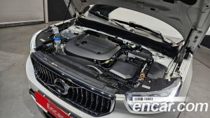 Volvo XC40 B4 Inscription 2021 года из Южной Кореи