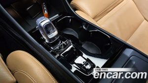 Volvo XC40 B4 Inscription 2021 года из Южной Кореи