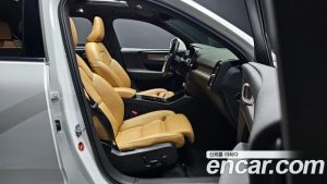 Volvo XC40 B4 Inscription 2021 года из Южной Кореи