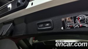 Volvo XC40 B4 Inscription 2021 года из Южной Кореи