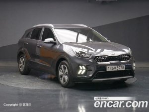 Kia Niro 1.6 HEV 2020 года из Южной Кореи