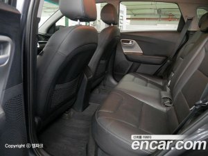 Kia Niro 1.6 HEV 2020 года из Южной Кореи