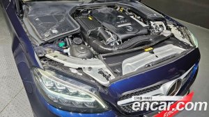 Mercedes-Benz C-Class C300e 4MATIC AMG Line 2020 года из Южной Кореи