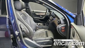 Mercedes-Benz C-Class C300e 4MATIC AMG Line 2020 года из Южной Кореи