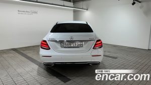 Mercedes-Benz E-Class E300e 4MATIC Exclusive 2020 года из Южной Кореи