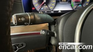 Mercedes-Benz E-Class E300e 4MATIC Exclusive 2020 года из Южной Кореи