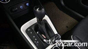 Hyundai Venue 1.6 Flux 2020 года из Южной Кореи