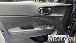 Hyundai Venue 1.6 Flux 2020 года из Южной Кореи