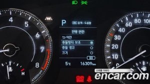 Hyundai Venue 1.6 Flux 2020 года из Южной Кореи