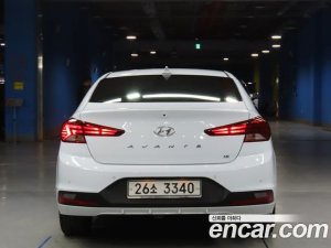 Hyundai AVANTE 1.6 2020 года из Южной Кореи