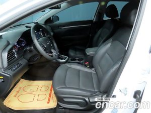 Hyundai AVANTE 1.6 2020 года из Южной Кореи