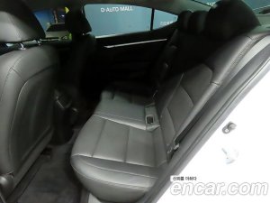 Hyundai AVANTE 1.6 2020 года из Южной Кореи