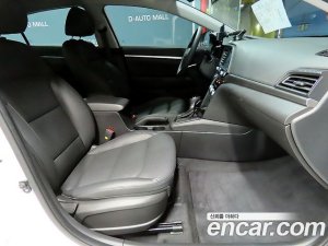 Hyundai AVANTE 1.6 2020 года из Южной Кореи