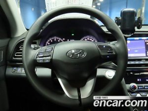 Hyundai AVANTE 1.6 2020 года из Южной Кореи