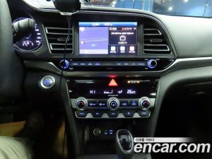 Hyundai AVANTE 1.6 2020 года из Южной Кореи