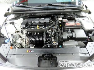 Hyundai AVANTE 1.6 2020 года из Южной Кореи