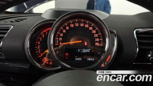 Mini Clubman Savile Row Edition 2020 года из Южной Кореи