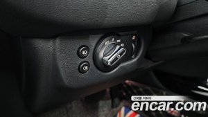 Mini Clubman Savile Row Edition 2020 года из Южной Кореи