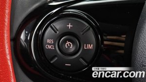 Mini Clubman Savile Row Edition 2020 года из Южной Кореи
