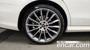 Mercedes-Benz E-Class E350 4MATIC AMG Line 2021 года из Южной Кореи