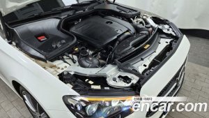 Mercedes-Benz E-Class E350 4MATIC AMG Line 2021 года из Южной Кореи