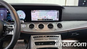 Mercedes-Benz E-Class E350 4MATIC AMG Line 2021 года из Южной Кореи