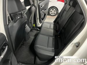 Kia Seltos Дизель 1.6 2WD 2022 года из Южной Кореи